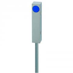 Contrinex DW-AD-604-C8 inductive sensor 8x8x40mm Zamak, PNP NC, 1.5mm flush, Cable 2m PVC
